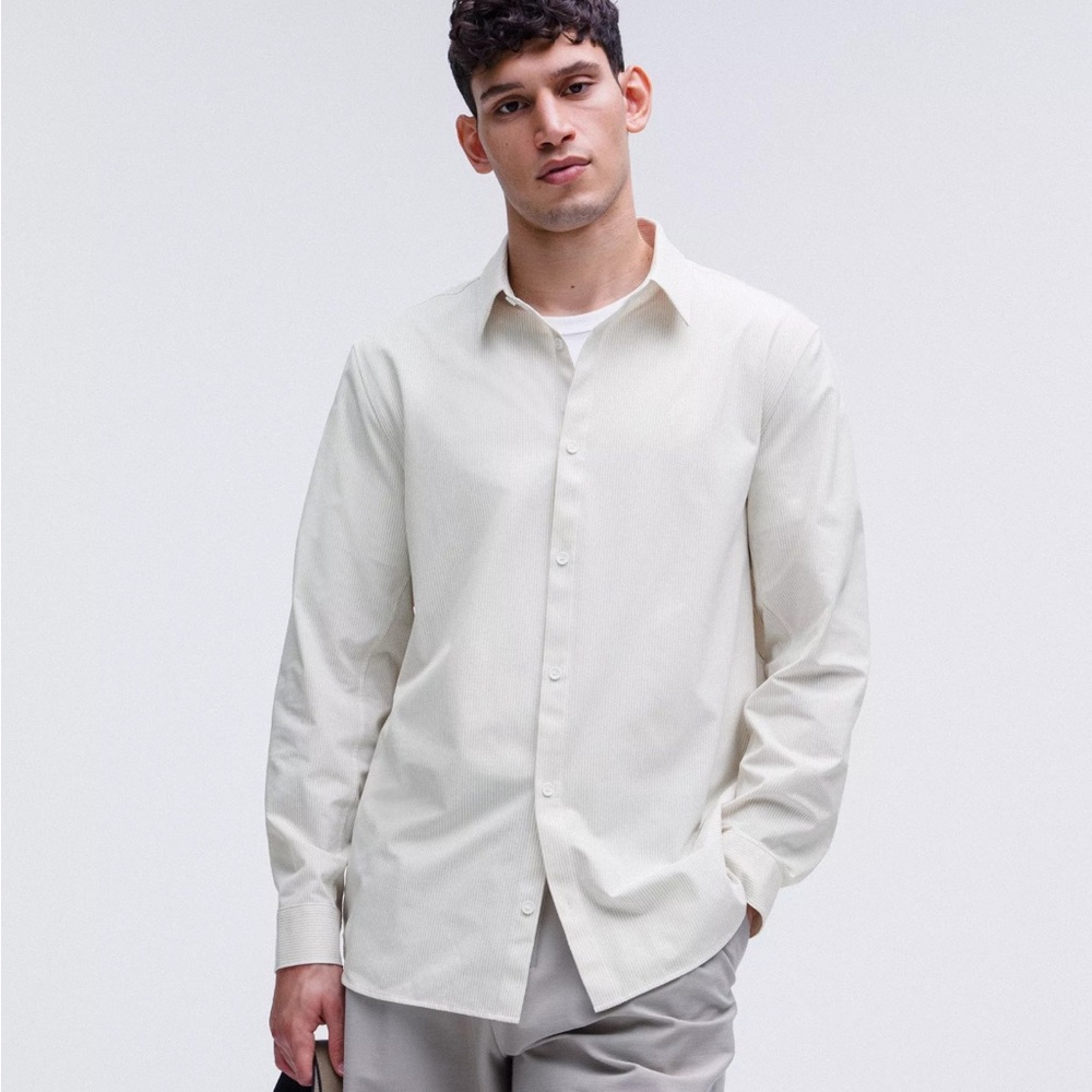 Lululemon Men’s New Venture Long-Sleeve button up shirt 
XL